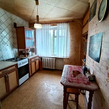 Академіка Грищенка вул., 30