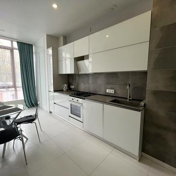 Дача Ковалевського вул., 121 к1