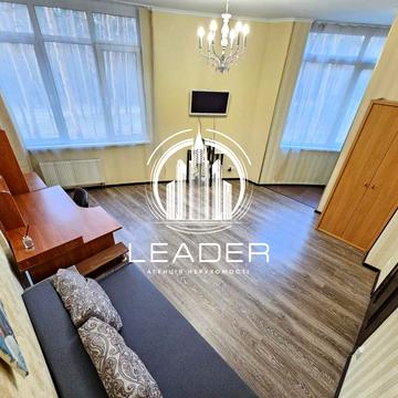 Світла вул., (Будинок 1)