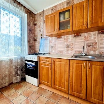 Жмеринська вул., 18