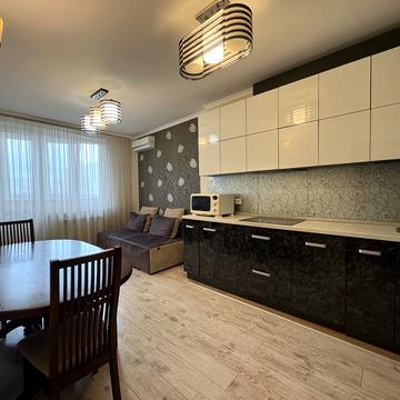 Миколи Руденка бульв. (Кольцова), 14-Ж