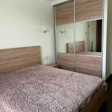 Максима Рильського вул., 14