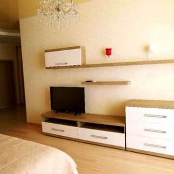 Василя Тютюнника вул. (Анрі Барбюса), 37/1