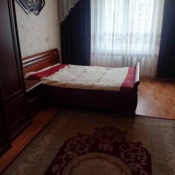 Миколи Лаврухіна вул., 5