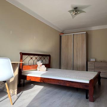 Миколи Міхновського бульв. (Дружби народів), 3-Б