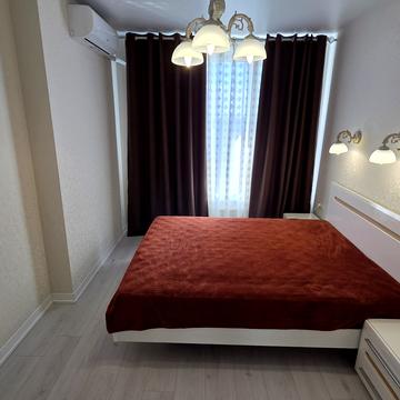 Олени Теліги вул., 25