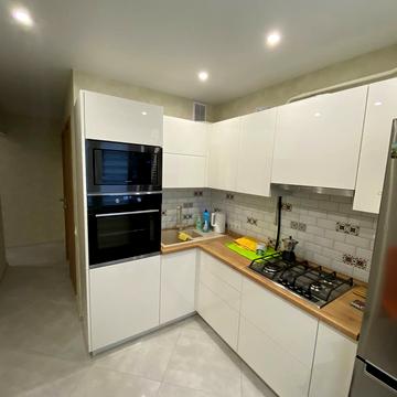 Миру просп., 18