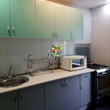 Олександра Махова вул. (Жолудєва), 3