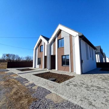 Підлісна вул.