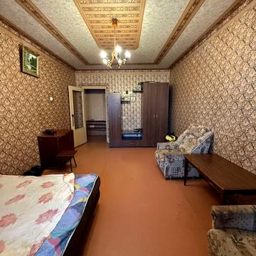 Китобоїв вул., 12