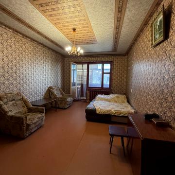 Китобоїв вул., 12