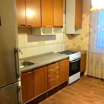 Оболонський просп., 30