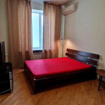 Мала Шияновська вул. (Немировича-Данченка), 14/13