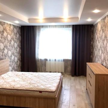 Академіка Глушкова просп., 9-Є