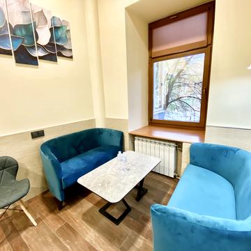 Гоголівська вул., 34