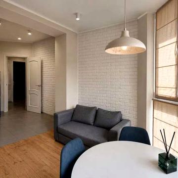 Яблунева вул., 15