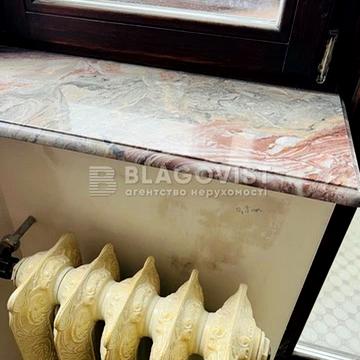 Максима Кривоноса вул., 17