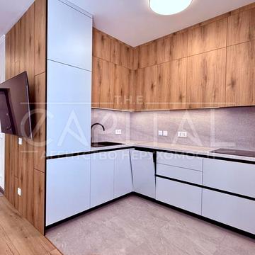 Олеся Бердника вул., 1