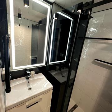 Олександра Довженка вул., 3