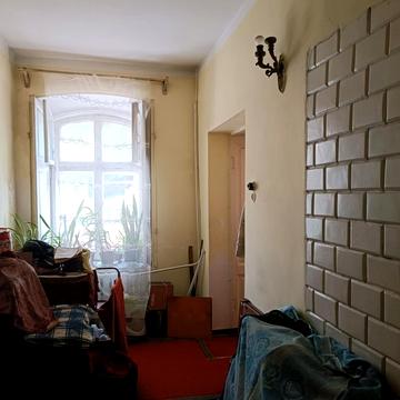 Ніжинська вул., 45