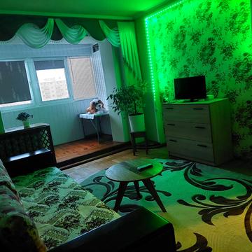 Івана Величковського вул., 44