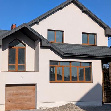 Помаранчева