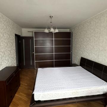 Олександра Мишуги вул., 2