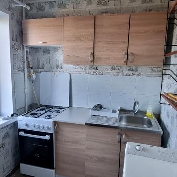 Левка Лукяненка вул. (Маршала Тимошенка), 1