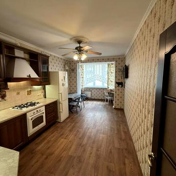 Зоопаркова вул., 12