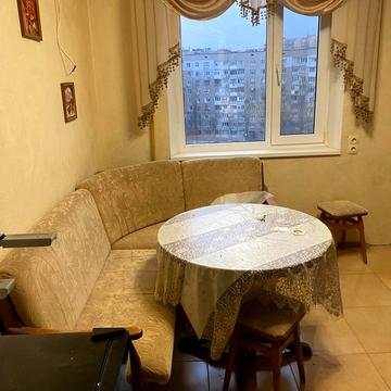 Євгена Чикаленка вул., 75