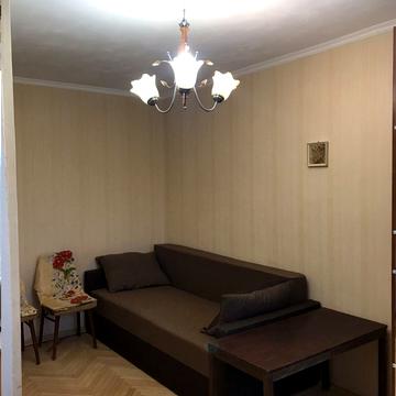 Празька вул., 17