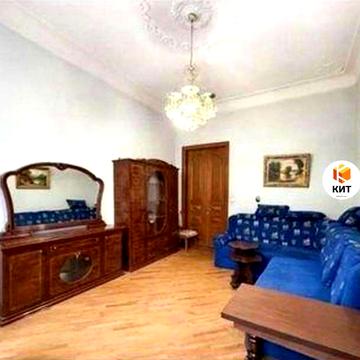 Куликівський узвіз (Революції), 14