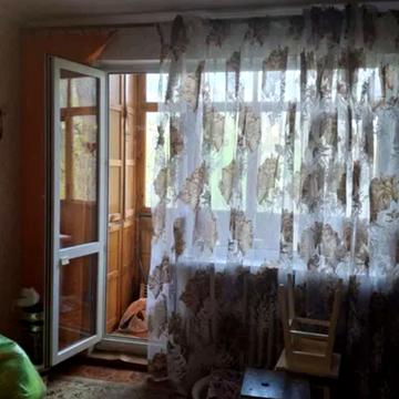 Академіка Корольова вул., 8