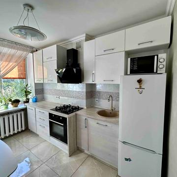 Олени Теліги вул., 39