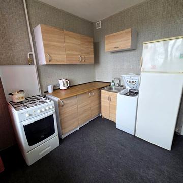 Братиславська вул., 44/2