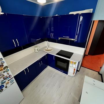 Богдана Хмельницького бульв., 21