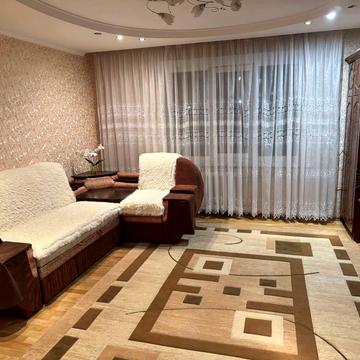 Левка Лукяненка вул. (Ватутіна), 30