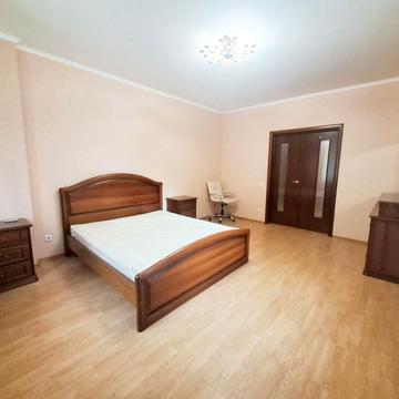 Дмитра Чижевського вул. (Петра Чаадаєва), 2