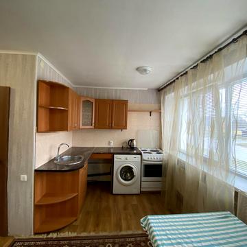 Любові Малої просп. (Постишева), 4