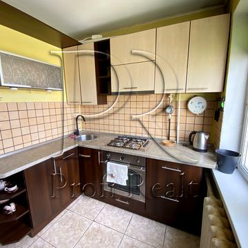 Академіка Булаховського вул., 30-Б