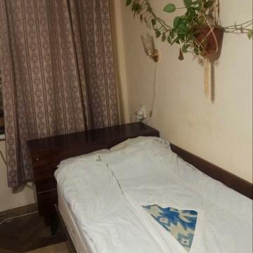 Перемишльська вул. (Червонопільська), 8