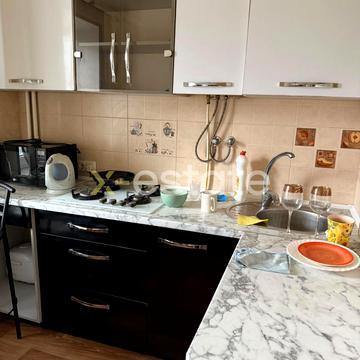 Киргизька вул., 6