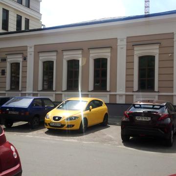 Фролівська вул., 9/11