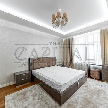 Андрія Верхогляда вул. (Михайла Драгомирова), 17