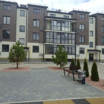 Євгена Патона вул. (Сергія Лазо), (Будинок)