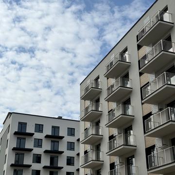 Євгена Коновальця вул., (Будинок 4)