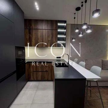 Предславинська вул., 44