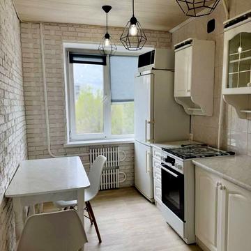 Будівельників вул. (Фрунзе), 26