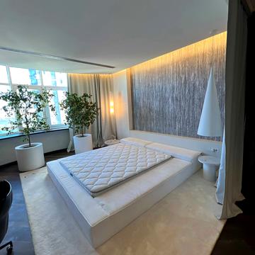 Володимира Івасюка просп. (Героїв Сталінграду), 12-Ж