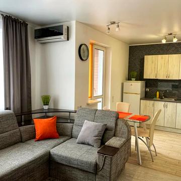 Героїв полку "Азов" вул. (Маршала Малиновського), 8